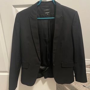 Structured RW&C blazer.